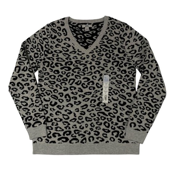 croft & barrow Sweaters - Croft & Barrow Leopard Print Sweater Gray Size Medium Womens Animal Print V-Neck